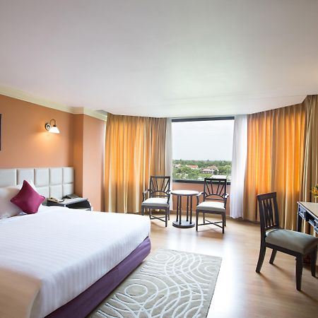 The Imperial Hotel & Convention Centre פיטסנולוק מראה חיצוני תמונה