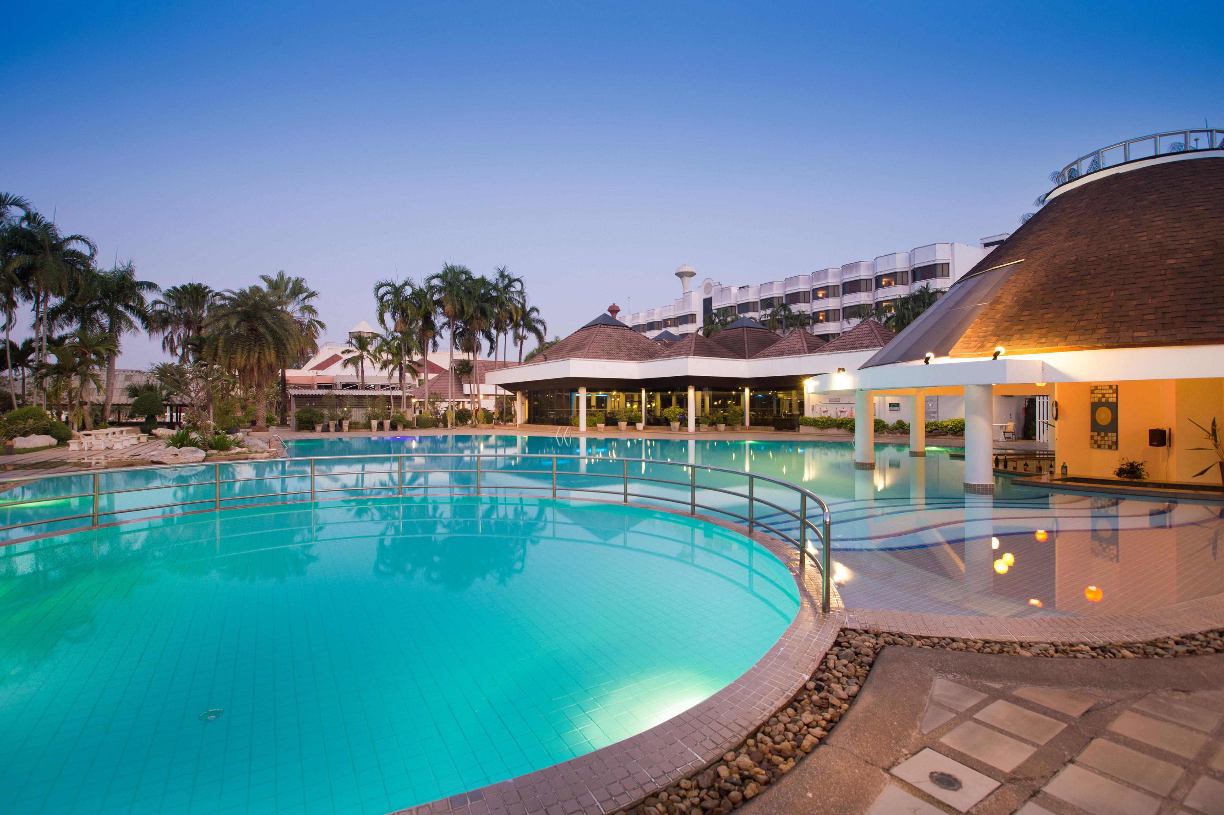 The Imperial Hotel & Convention Centre פיטסנולוק מראה חיצוני תמונה